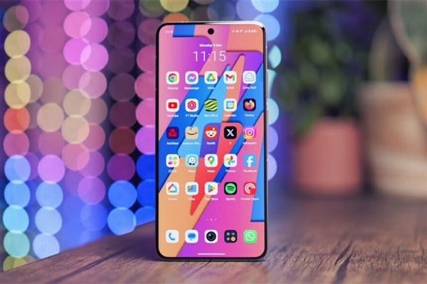 蓝厂又一款小屏旗舰！vivo X200 FE首曝
